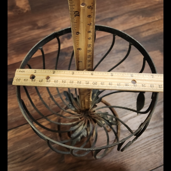 VTG Metal Plant Stand - Picture 12 of 14